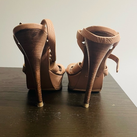 Yves Saint Laurent Women's Tribute Platform High
Heel Sandals SZ 36 - Picture 3 of 7